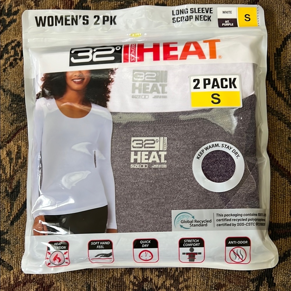 32 Degrees HEAT Women's Long Sleeve Scoop Neck 2-Pack - White and purple
